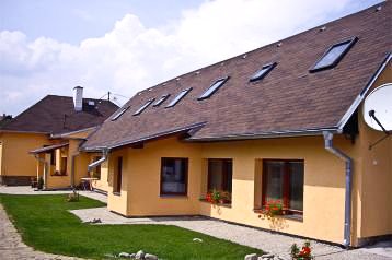 Eslovaquia Privát Závažná Poruba, Exterior